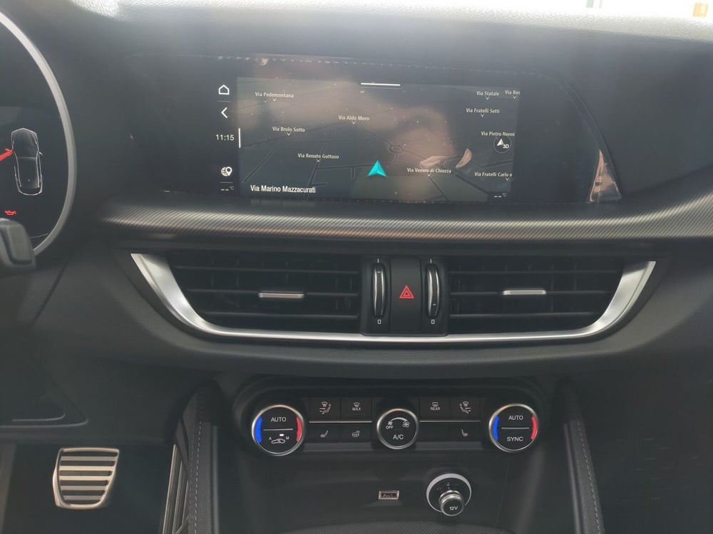 Alfa Romeo Stelvio nuova a Reggio Emilia (13)
