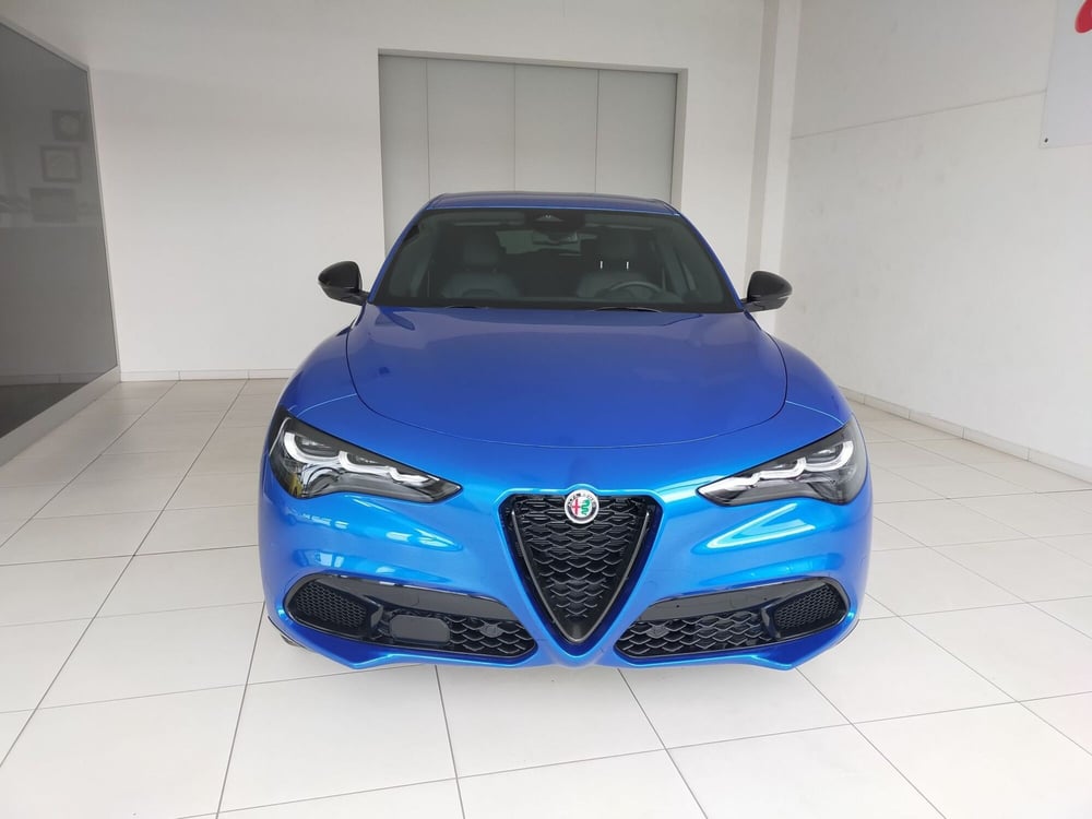 Alfa Romeo Stelvio nuova a Reggio Emilia (2)
