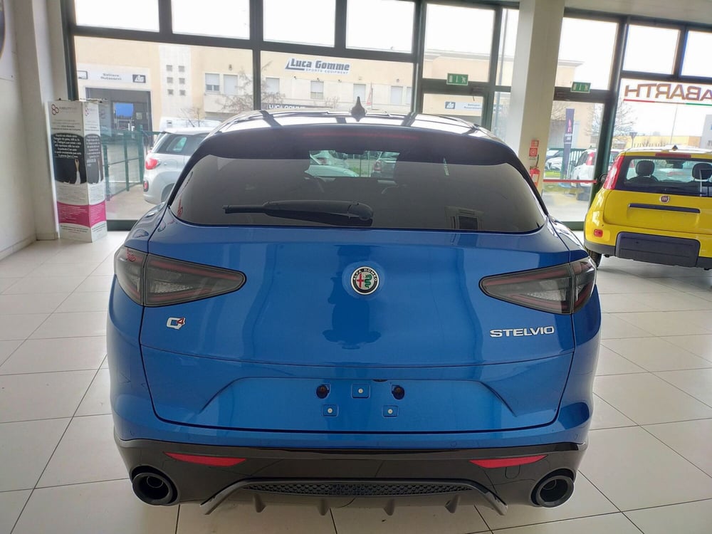 Alfa Romeo Stelvio nuova a Reggio Emilia (5)