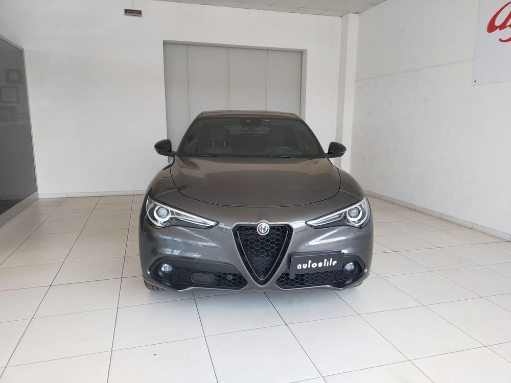 Alfa Romeo Stelvio usata a Reggio Emilia (2)