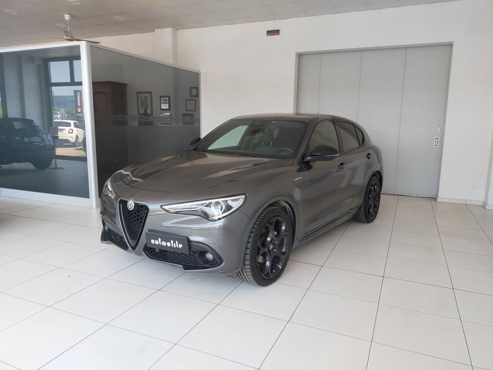 Alfa Romeo Stelvio usata a Reggio Emilia (3)