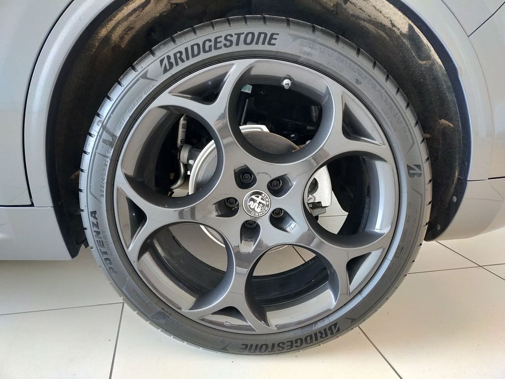 Alfa Romeo Stelvio usata a Reggio Emilia (7)