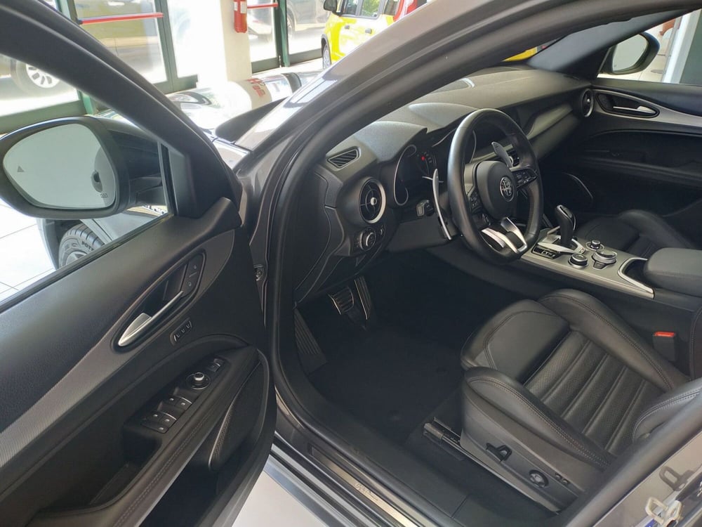 Alfa Romeo Stelvio usata a Reggio Emilia (9)