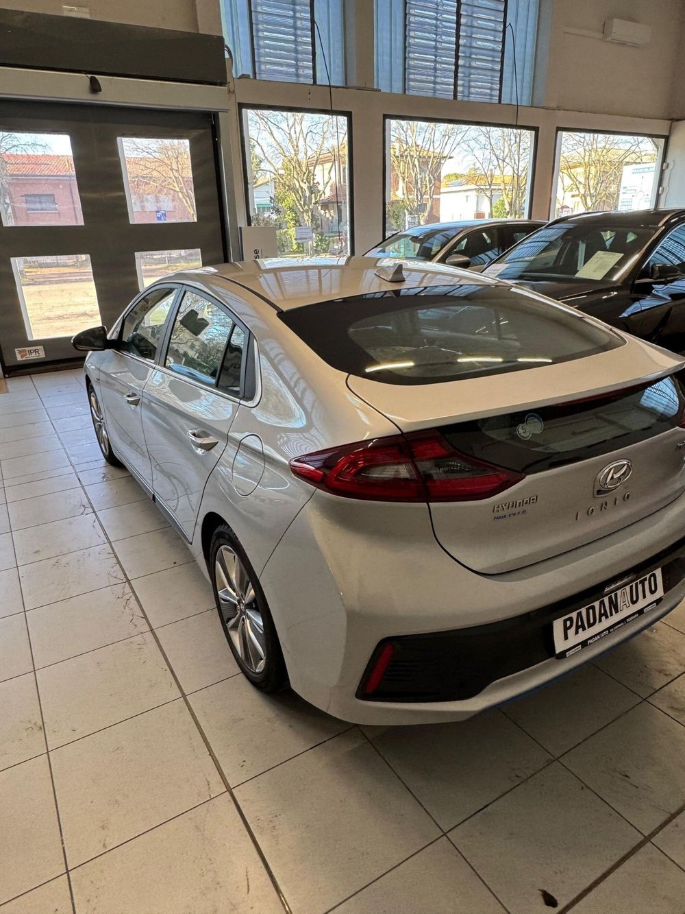 Hyundai Ioniq usata a Ferrara (6)