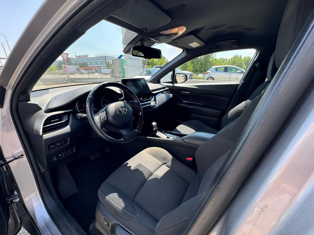 Toyota Toyota C-HR usata a Modena (13)