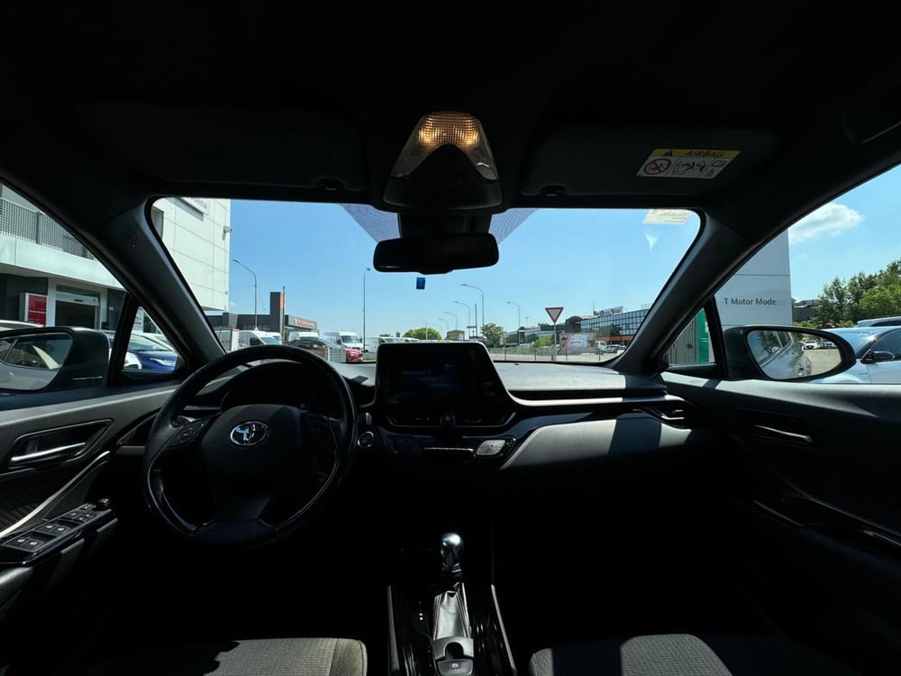 Toyota Toyota C-HR usata a Modena (17)