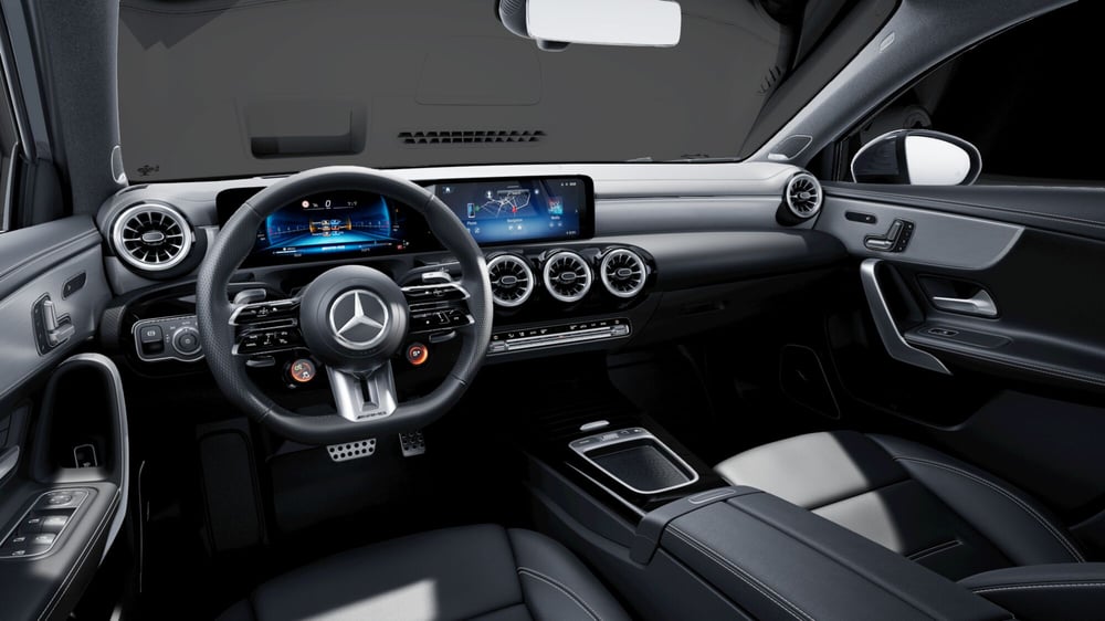 Mercedes-Benz Classe A Sedan nuova a Bergamo (8)