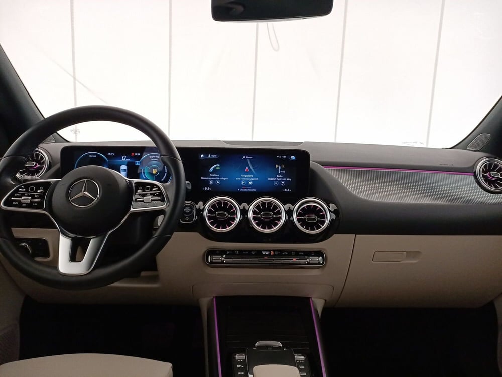 Mercedes-Benz GLA SUV usata a Matera (10)