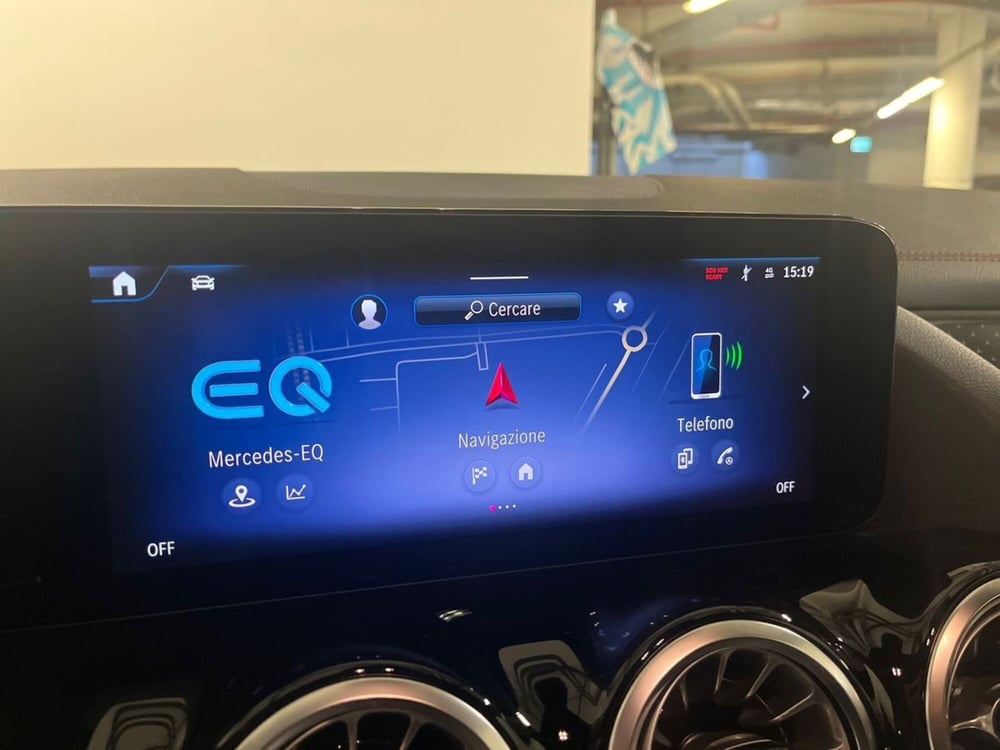 Mercedes-Benz EQA usata a Milano (12)