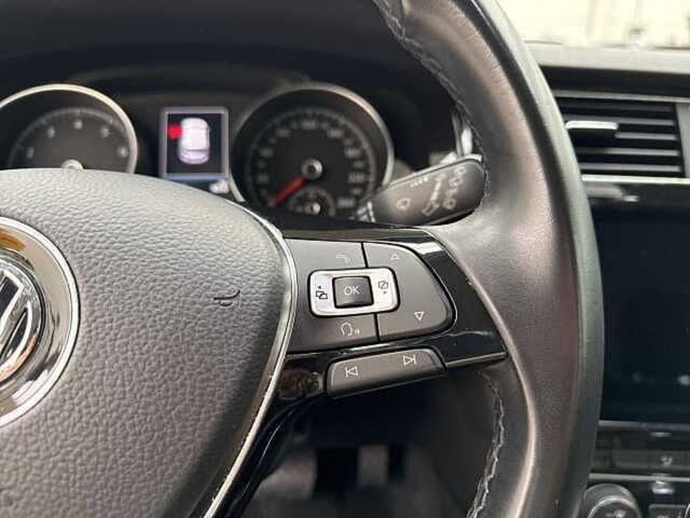 Volkswagen Golf usata a Napoli (17)