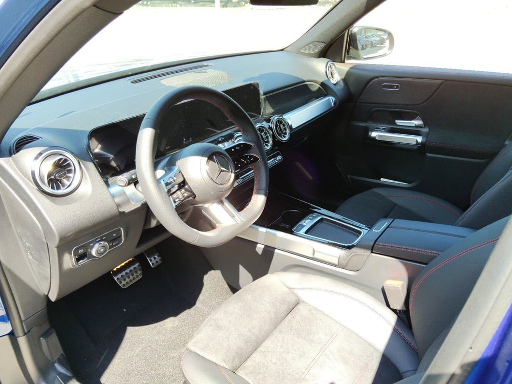 Mercedes-Benz GLB nuova a Pescara (10)