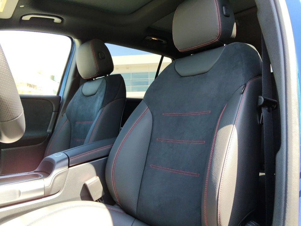 Mercedes-Benz GLB nuova a Pescara (11)