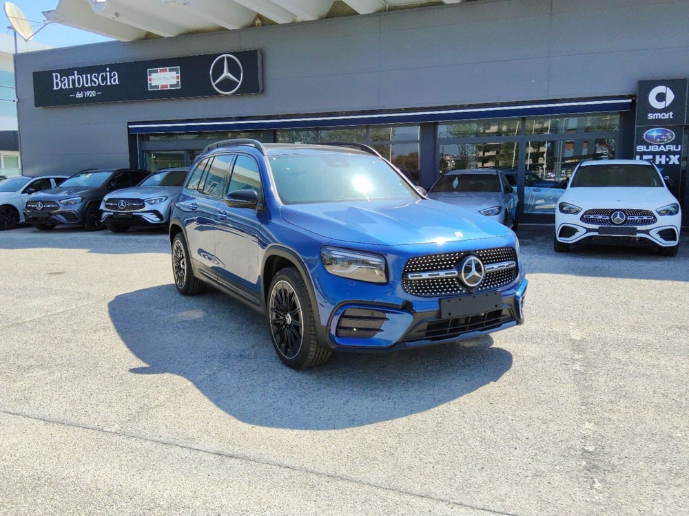 Mercedes-Benz GLB nuova a Pescara (2)