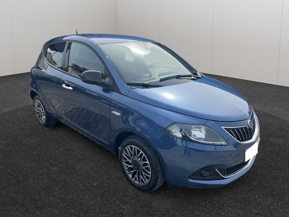 Lancia Ypsilon usata a Chieti (2)