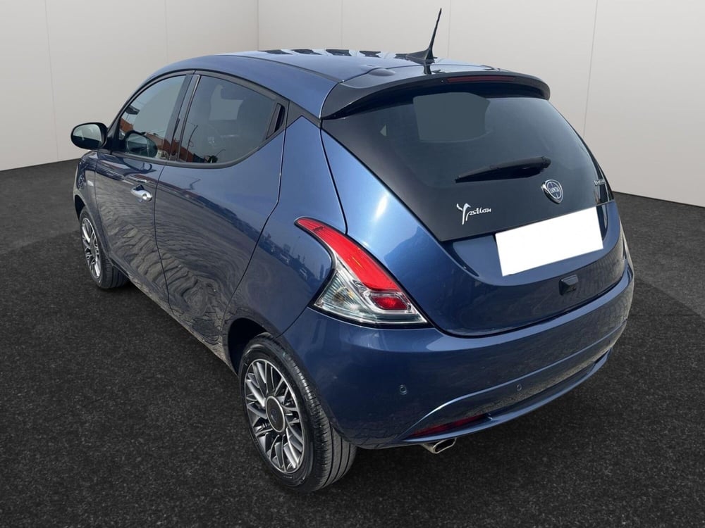 Lancia Ypsilon usata a Chieti (3)