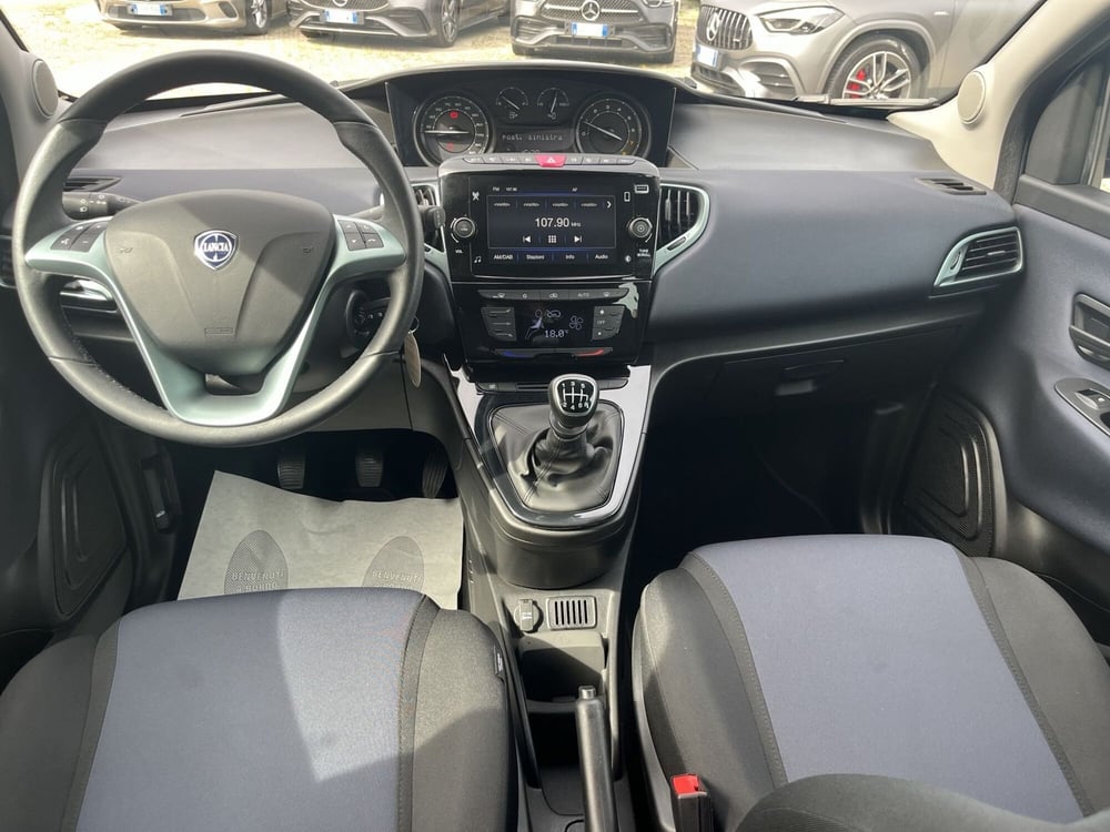 Lancia Ypsilon usata a Chieti (4)