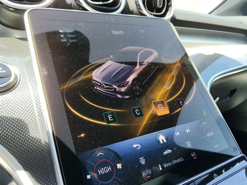 Mercedes-Benz Classe C nuova a Pescara (19)