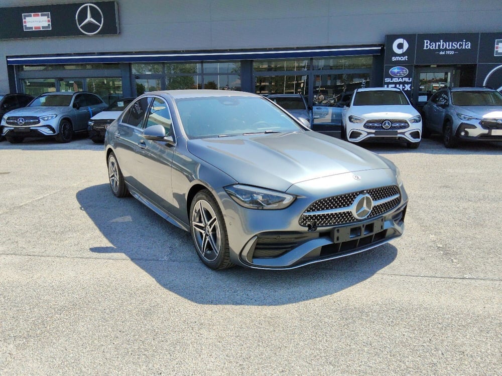 Mercedes-Benz Classe C nuova a Pescara (2)