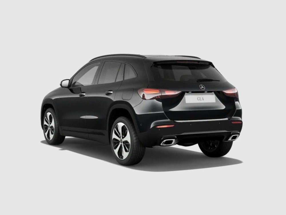 Mercedes-Benz GLA SUV nuova a Ancona (3)