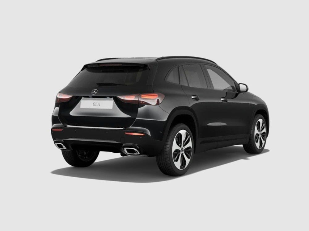 Mercedes-Benz GLA SUV nuova a Ancona (5)