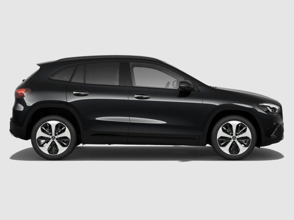 Mercedes-Benz GLA SUV nuova a Ancona (6)