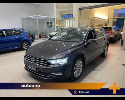 Volkswagen Passat Variant 2.0 TDI DSG Business BlueMotion Tech del 2023 usata a Casoria