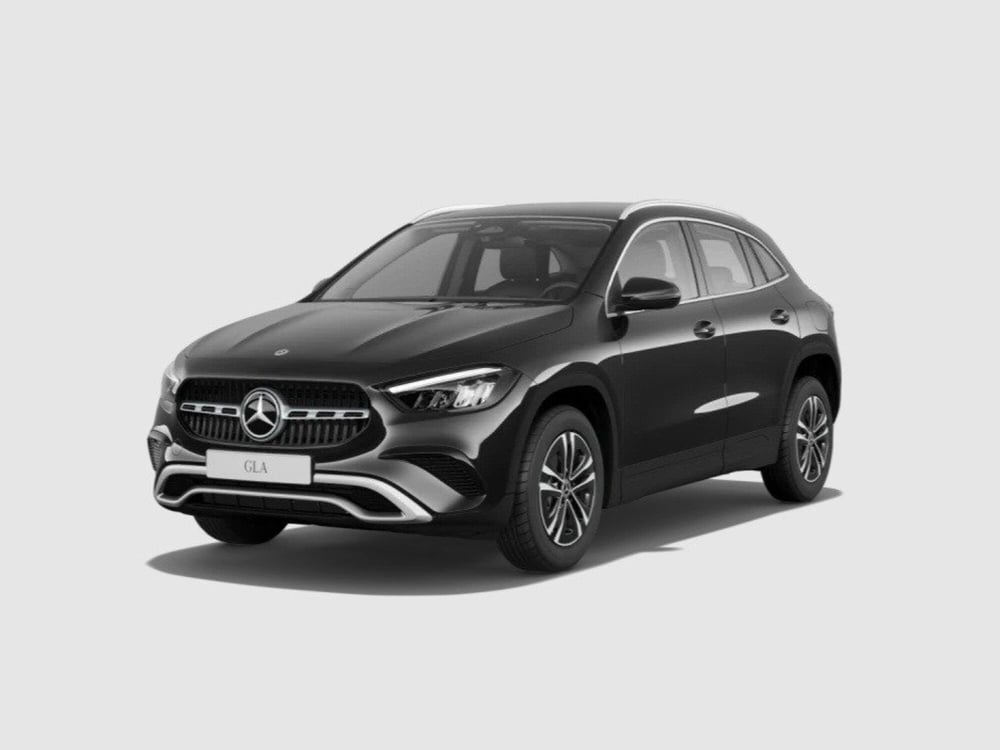 Mercedes-Benz GLA SUV nuova a Ancona