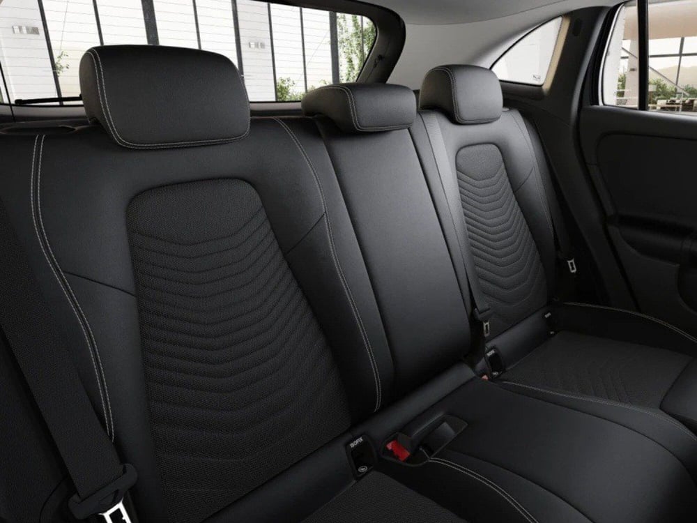 Mercedes-Benz GLA SUV nuova a Ancona (11)