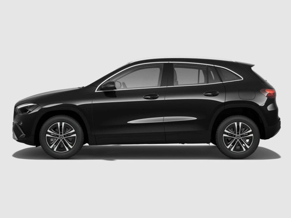 Mercedes-Benz GLA SUV nuova a Ancona (2)