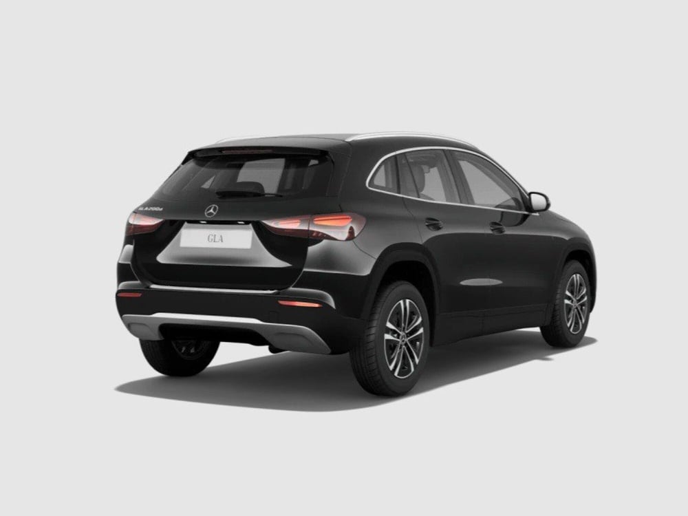 Mercedes-Benz GLA SUV nuova a Ancona (5)