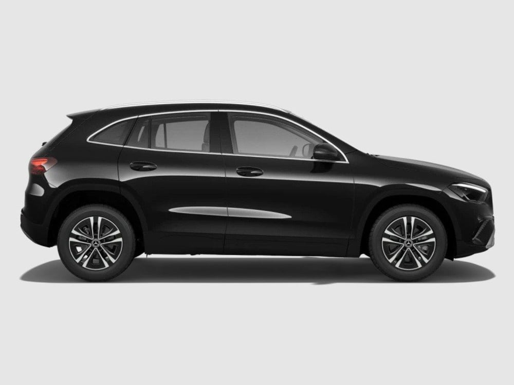 Mercedes-Benz GLA SUV nuova a Ancona (6)