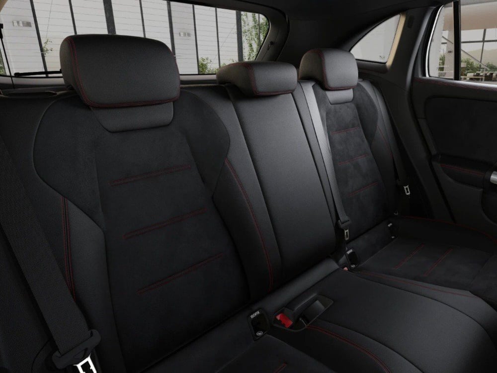 Mercedes-Benz GLA SUV nuova a Ancona (11)