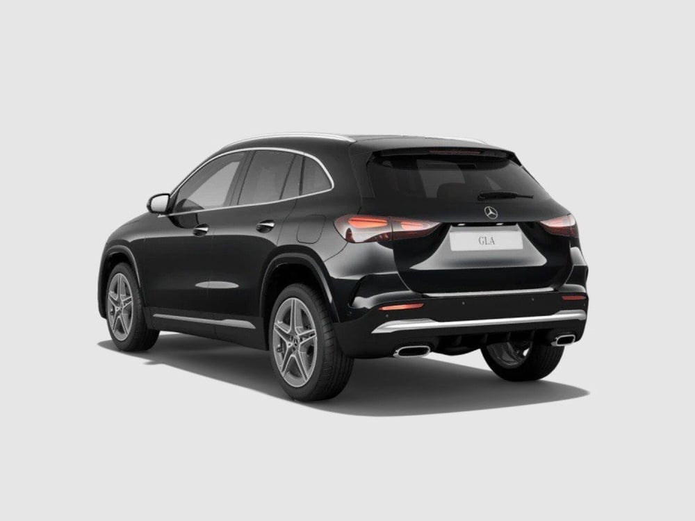 Mercedes-Benz GLA SUV nuova a Ancona (3)