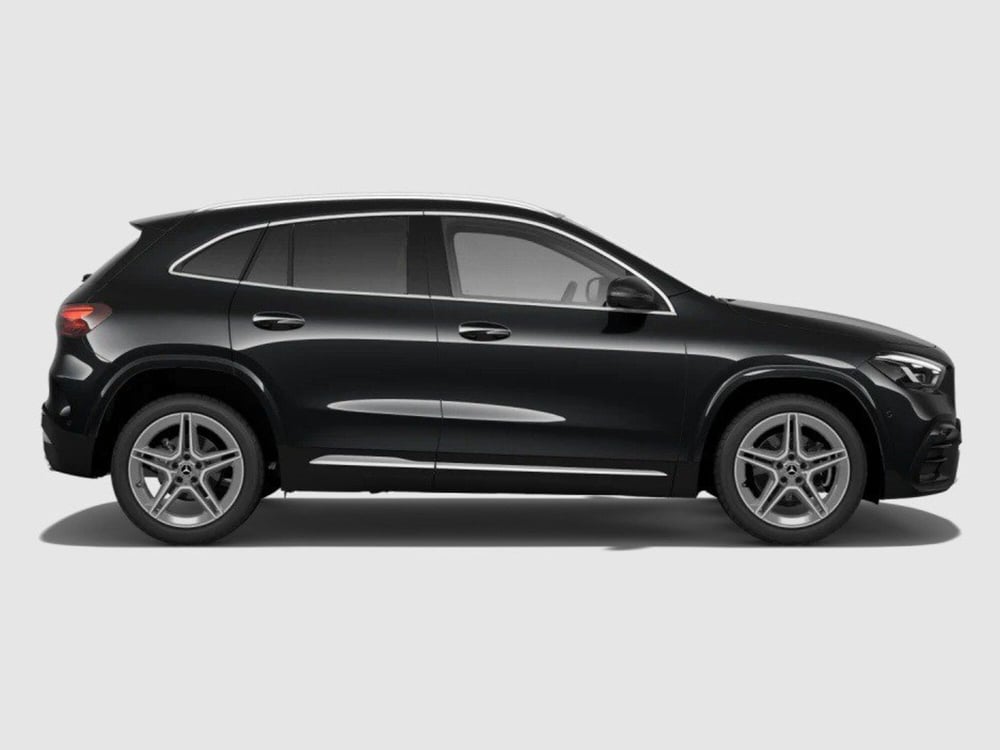Mercedes-Benz GLA SUV nuova a Ancona (6)