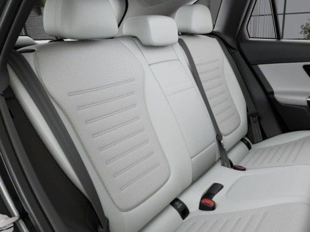 Mercedes-Benz GLC SUV nuova a Ancona (12)