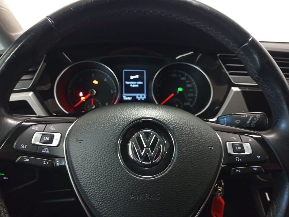 Volkswagen Touran usata a Torino (10)