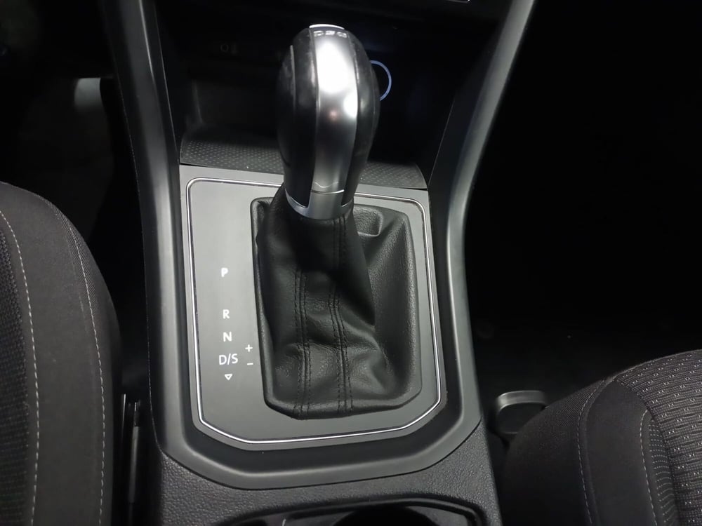 Volkswagen Touran usata a Torino (13)