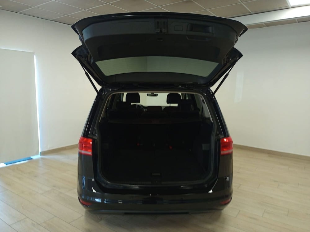 Volkswagen Touran usata a Torino (17)