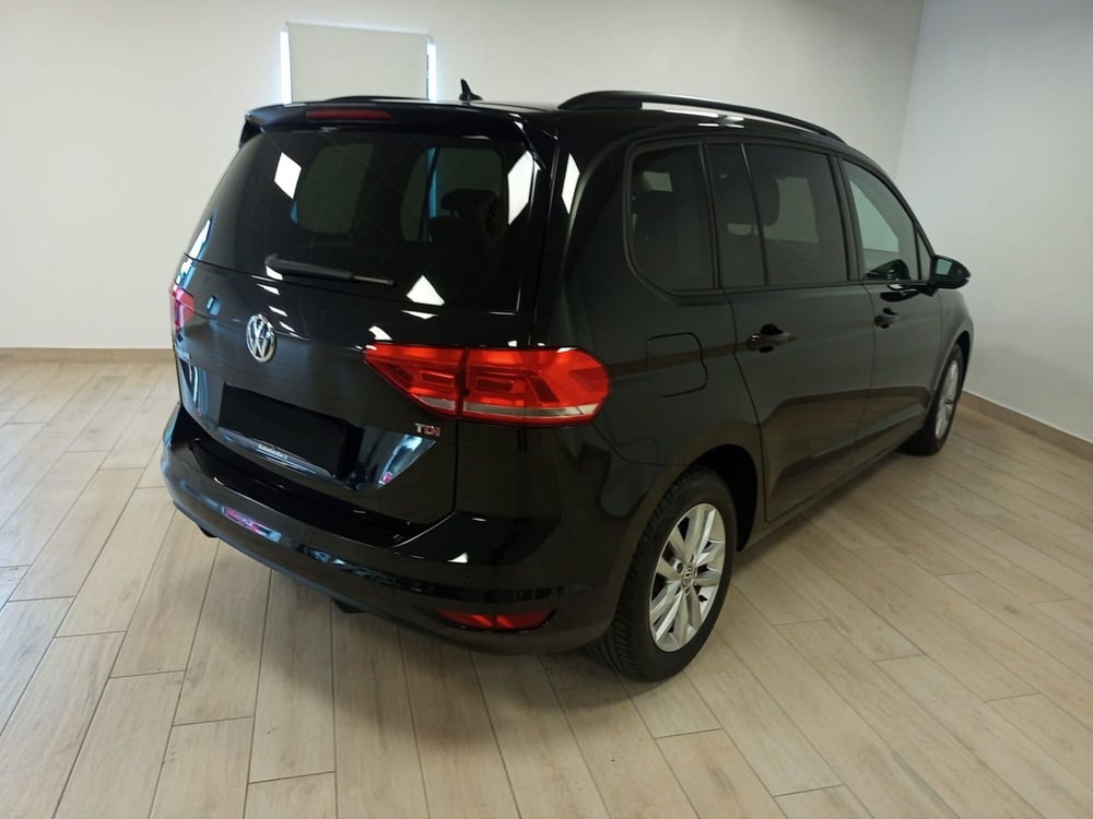 Volkswagen Touran usata a Torino (4)