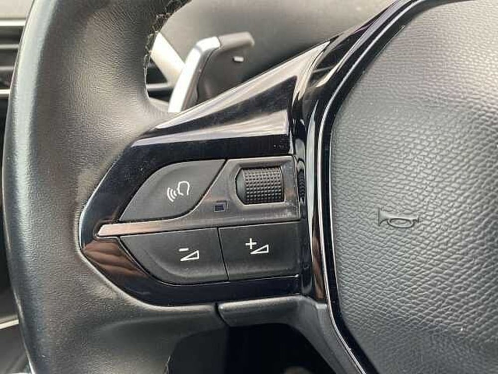 Peugeot 3008 usata a Napoli (20)