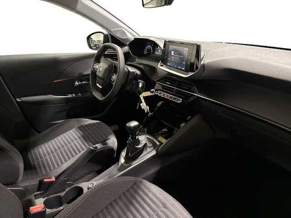Peugeot 208 nuova a Napoli (13)