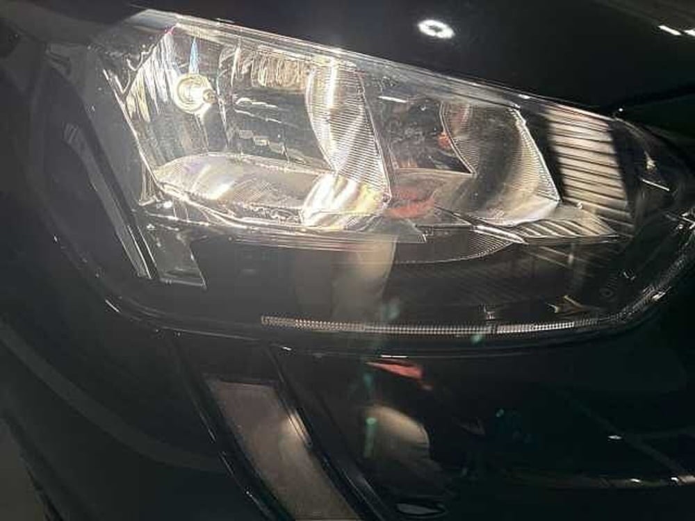 Peugeot 208 nuova a Napoli (9)
