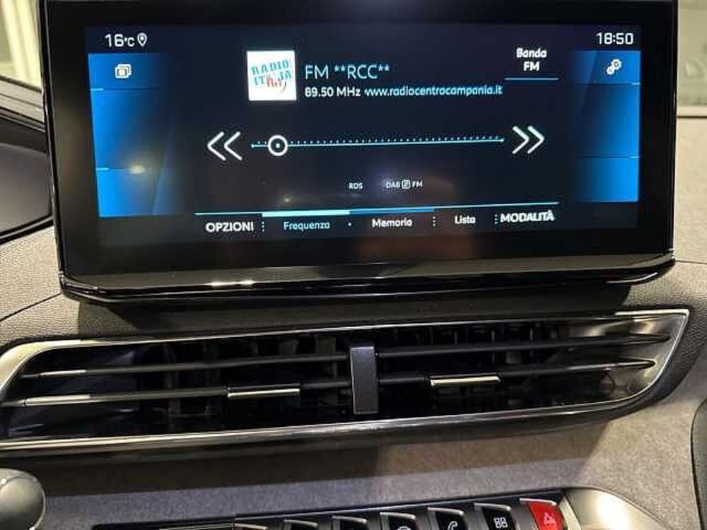 Peugeot 3008 usata a Napoli (18)