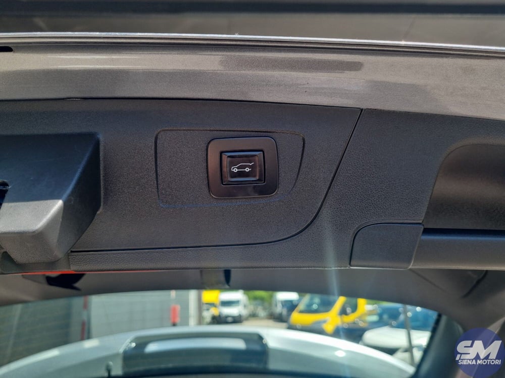 Opel Insignia Station Wagon usata a Siena (18)
