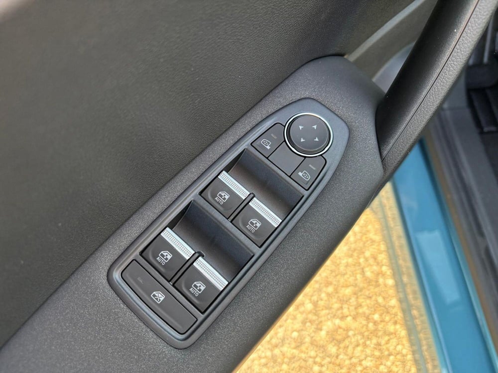Renault Symbioz nuova a Pavia (10)