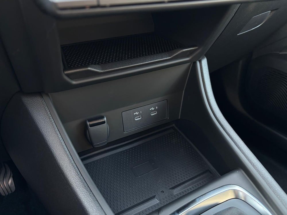 Renault Symbioz nuova a Pavia (9)