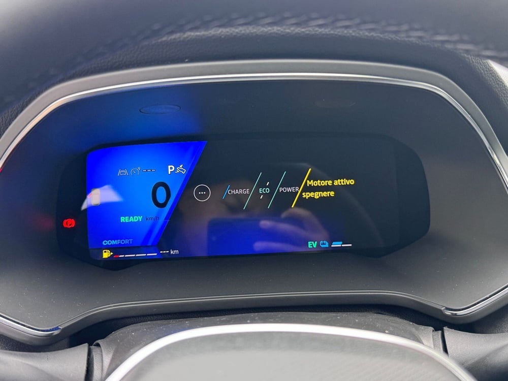 Renault Symbioz nuova a Pavia (6)