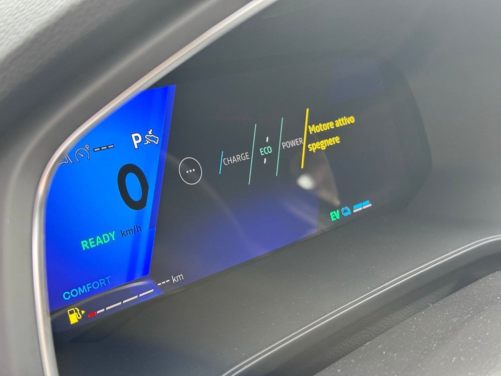 Renault Symbioz nuova a Pavia (10)
