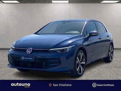 Volkswagen Golf Variant 1.5 etsi Life 115cv dsg del 2024 usata a Casoria