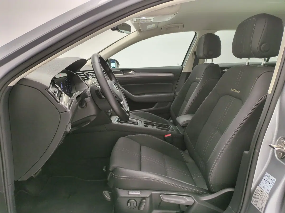 Volkswagen Passat Variant usata a Avellino (14)